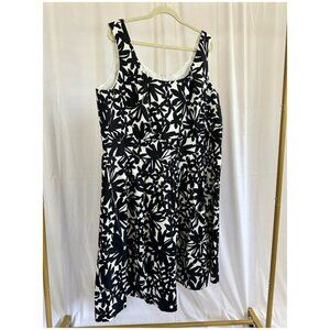 Jessica Howard Black/White Floral Midi Dress 22W